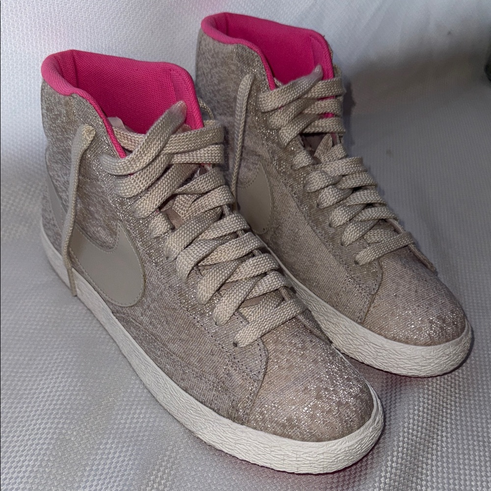 Women's Nike High-Top Sneakers - Size 10